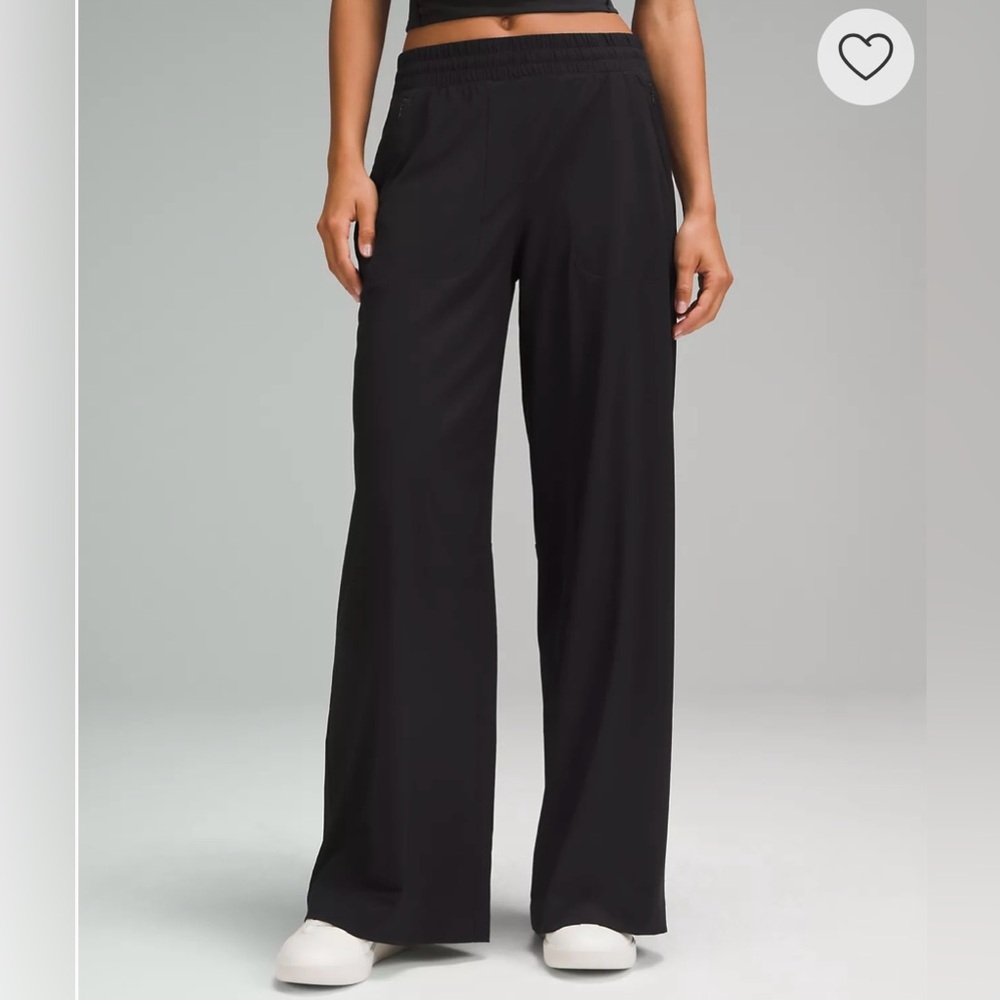 Lululemon Swift Wide-Leg Mid-Rise Pant